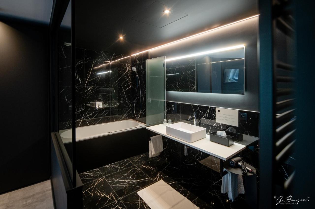 Les Thermes De Spa By La Cour De La Reine Hotel, Suites & Acces Gratuit Au Centre Thermal エクステリア 写真